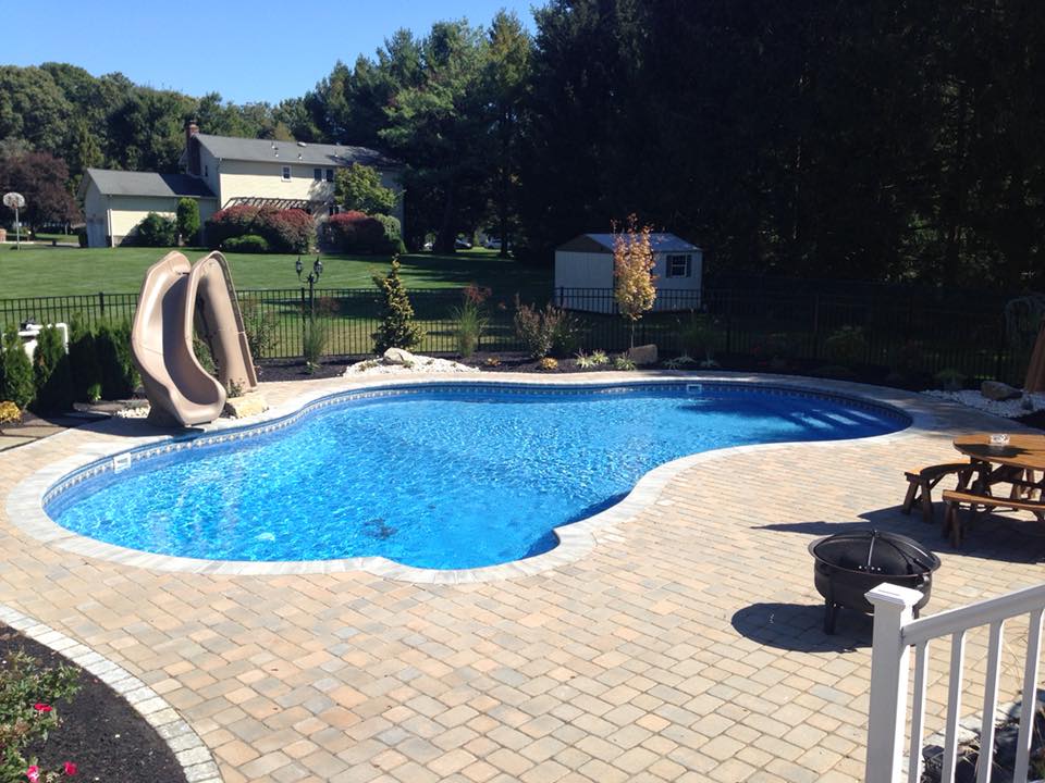 Swimming pool contractor Farmingdale New Jersey